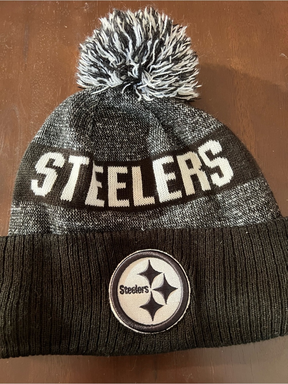 Pittsburgh Steelers Black & Gray Pom Pom Beanie one size